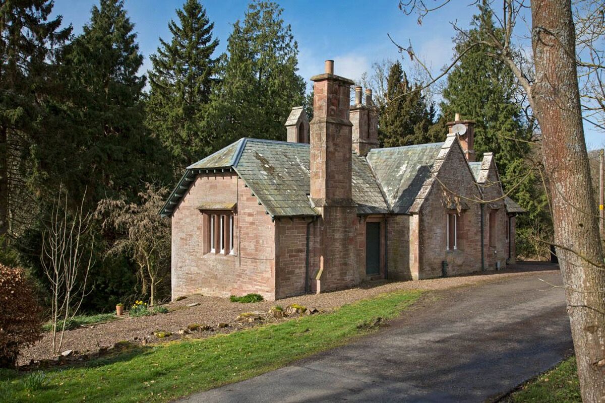 house for sale in Teviot Bank, Denholm, Roxburghshire, TD9 LAU140013