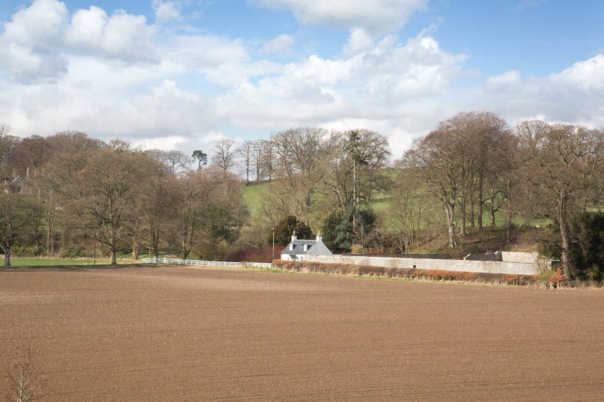 house for sale in Teviot Bank, Denholm, Roxburghshire, TD9 LAU140013