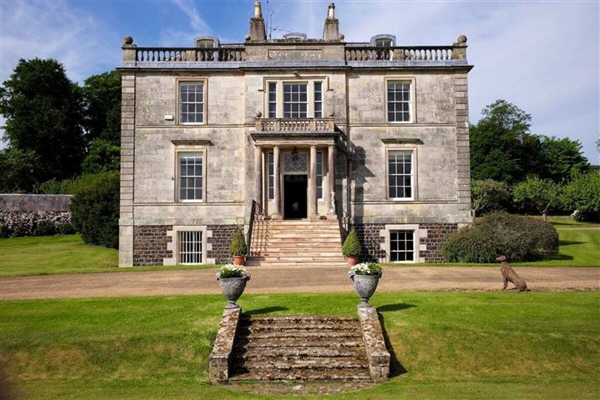 house for sale in Jedburgh, Scottish Borders, TD8 LAU150013 Knight