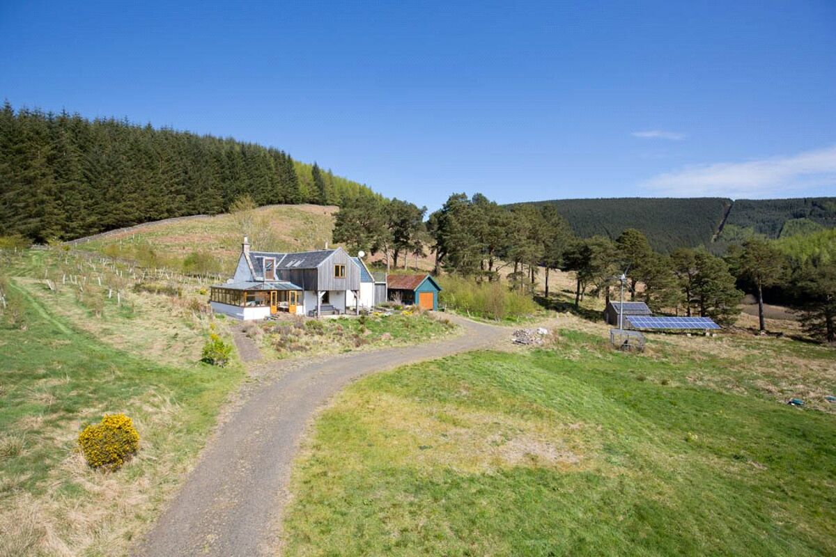 house-for-sale-in-yarrow-selkirk-scottish-borders-td7-lau170018