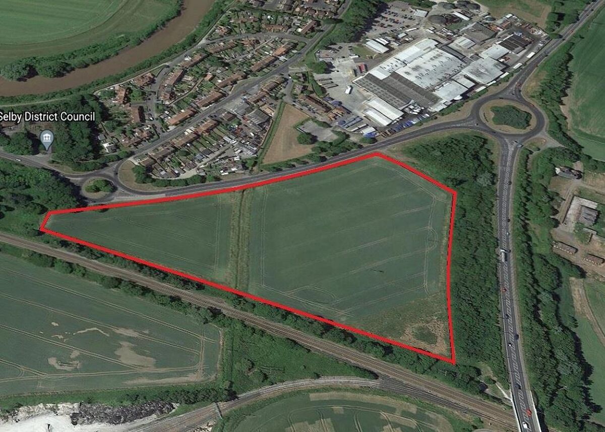 For Sale - Prominent Development Site of 12.9 acres (Subject to Planning).