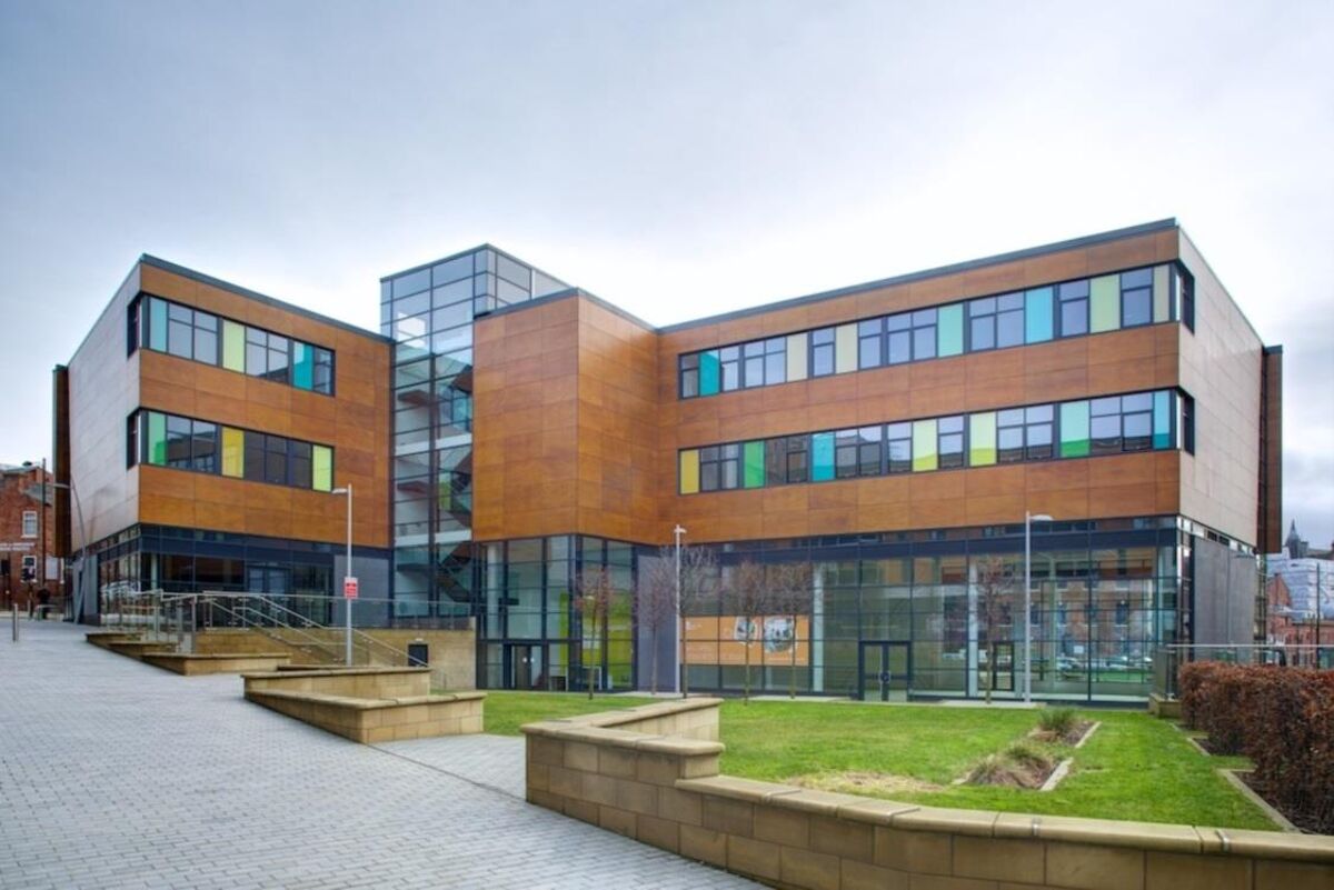 To Let - Modern office accommodation of 6,683 sq ft.