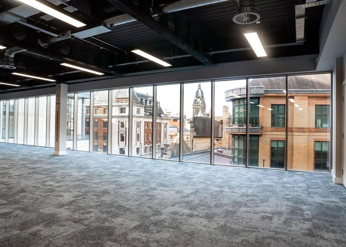 To Let - Prime flexible office space from 1,500 - 3,000 sq ft in the heart of Leeds City Centre.