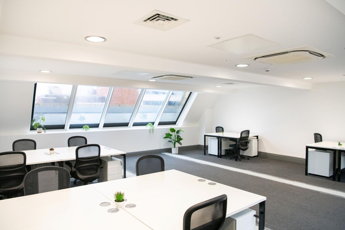 To Let – Serviced Offices / Managed Workspace of 10 desks.