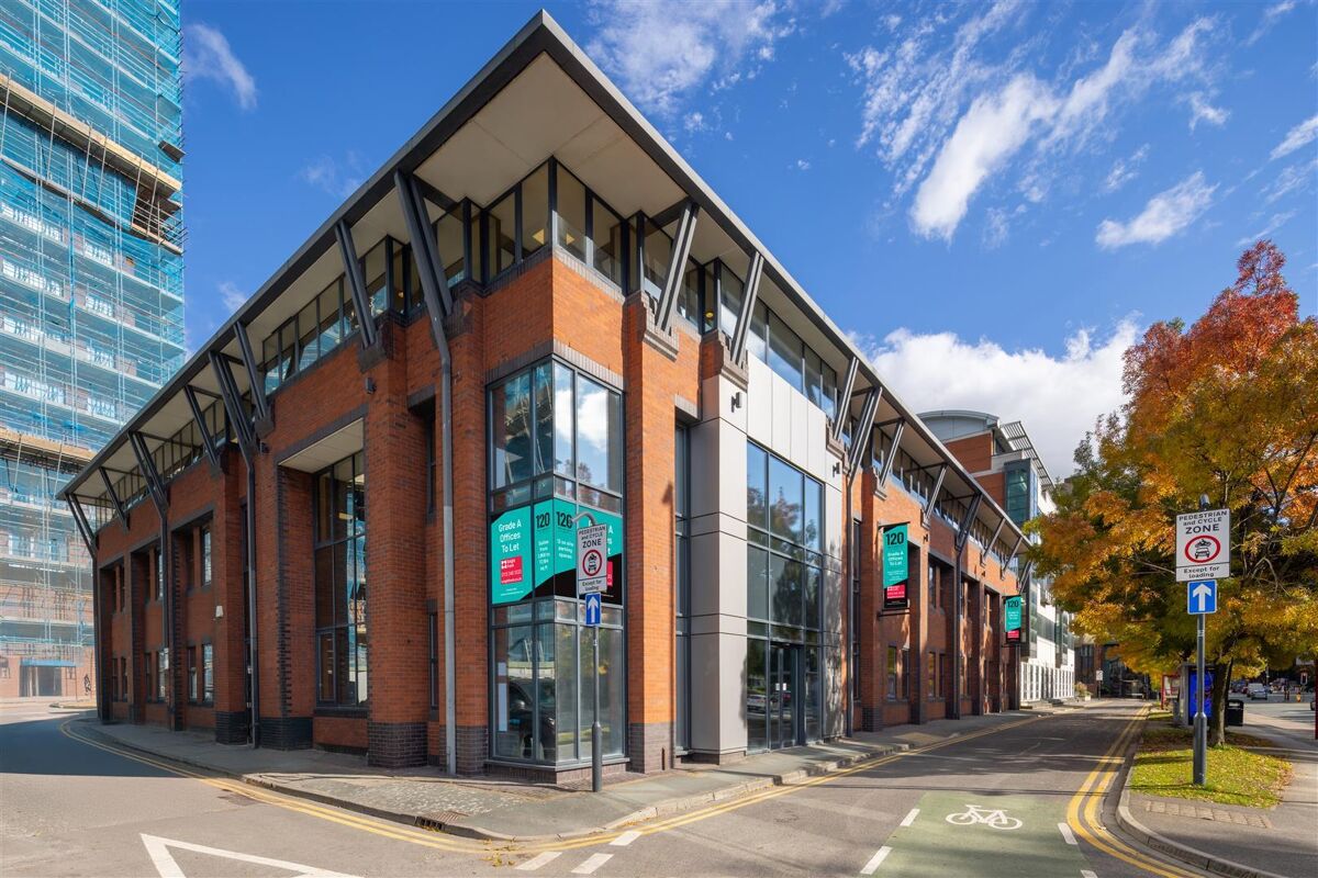 17,822 sqft Office for rent in 120 Wellington Street, Leeds, LS1 4LT