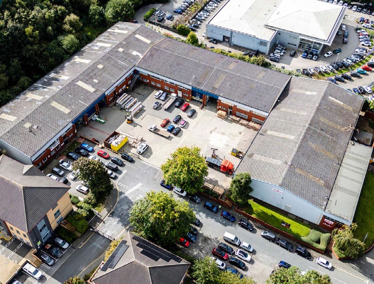 To-Let Combined warehouse unit with office space
Undergoing full refurbishment