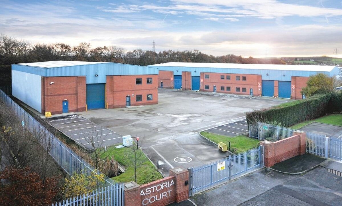 To-Let - Unit 3 Astoria Court 
TO BE FULLY REFURBISHED