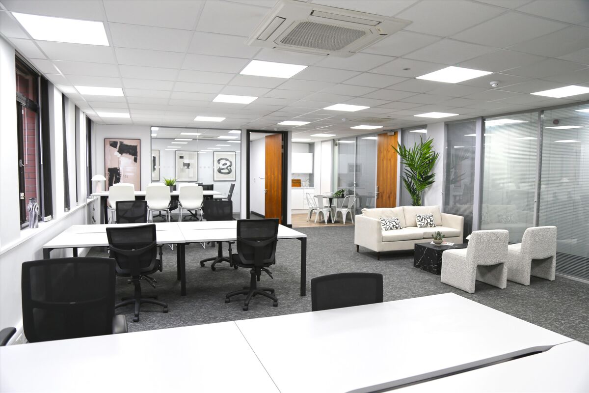1,234 sqft Office for rent in Oxford House, Oxford Row, Leeds, LS1 3BE