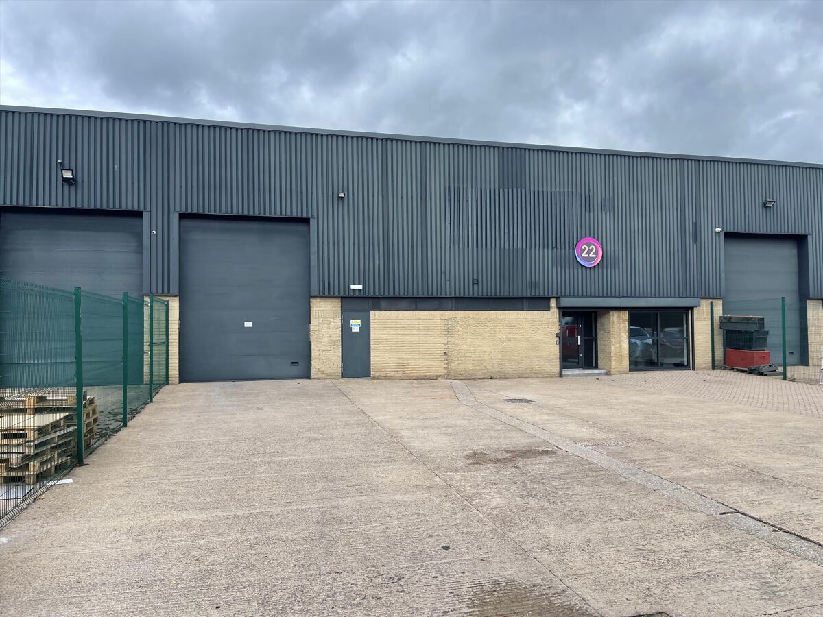 To Let - Modern, refurbished trade counter industrial unit of 5,377 sq ft.