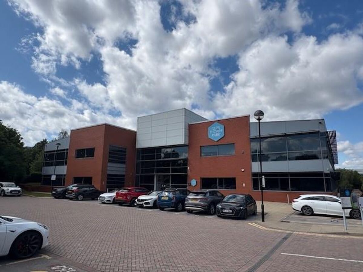 To Let - Ground floor office of 1,991 sq ft. Available from September 2025.