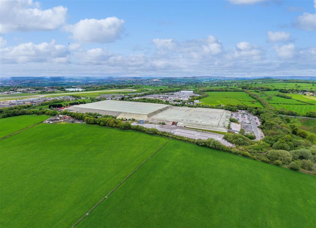 Image of Unit 10A, Leeds Bradford Airport Industrial Estate, Yeadon LS19 7XS