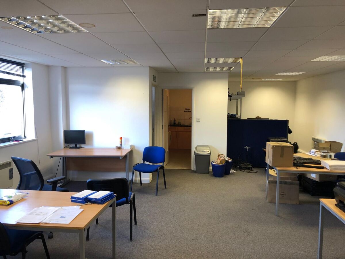 Industrial Estate to rent in Albany Park, Albany Park Industrial Estate