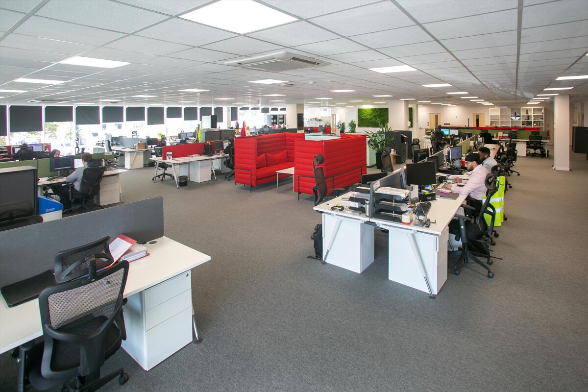 Industrial/Distribution to rent in Fleetwood House, 480 Bath Road