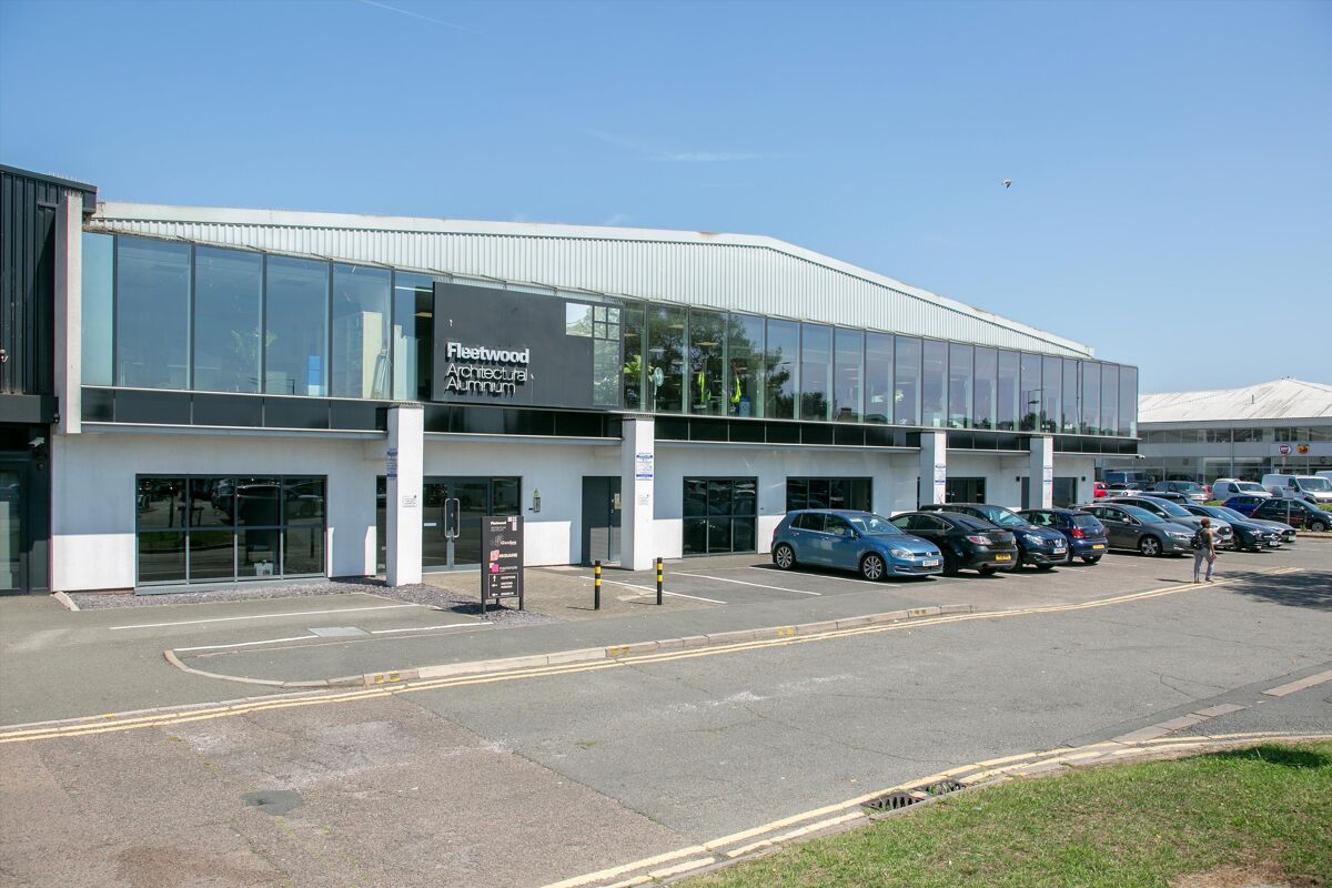 Industrial/Distribution to rent in Fleetwood House, 480 Bath Road