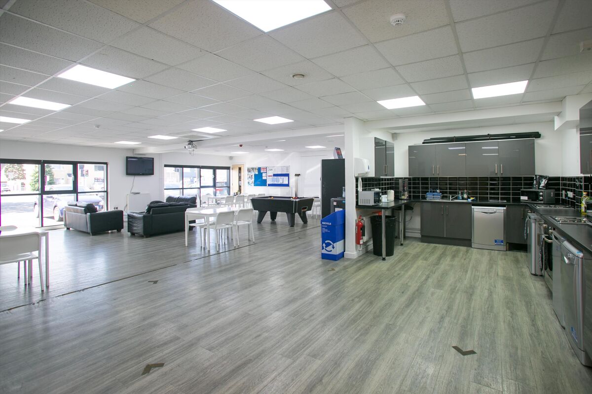 Industrial/Distribution to rent in Fleetwood House, 480 Bath Road