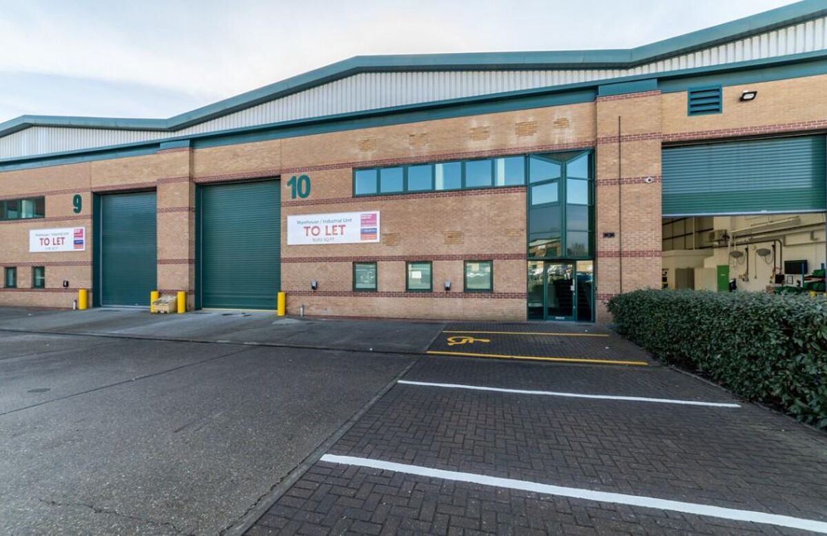 Newly Refurbished Industrial / Warehouse Space To Let in Neasden