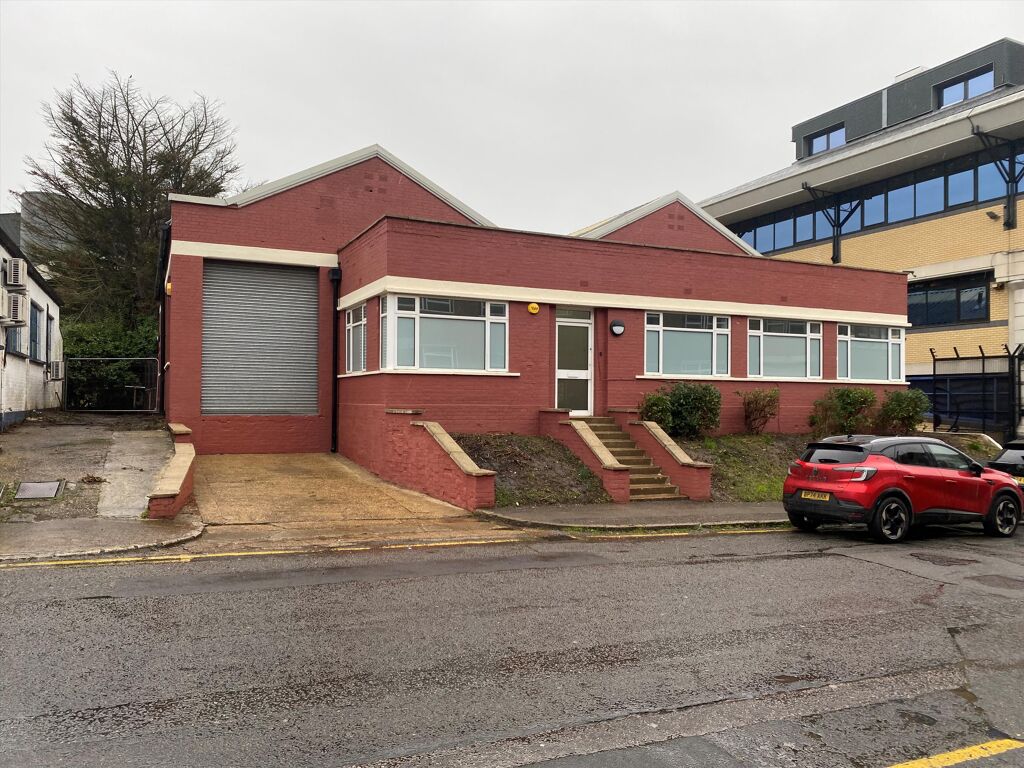 Image of 2 Harlequin Avenue, Brentford, TW8 9EW