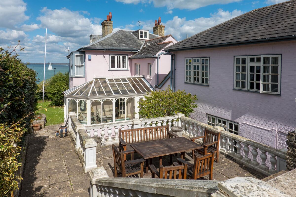house for sale in Queens Road, Cowes, Isle of Wight, PO31, Lymington