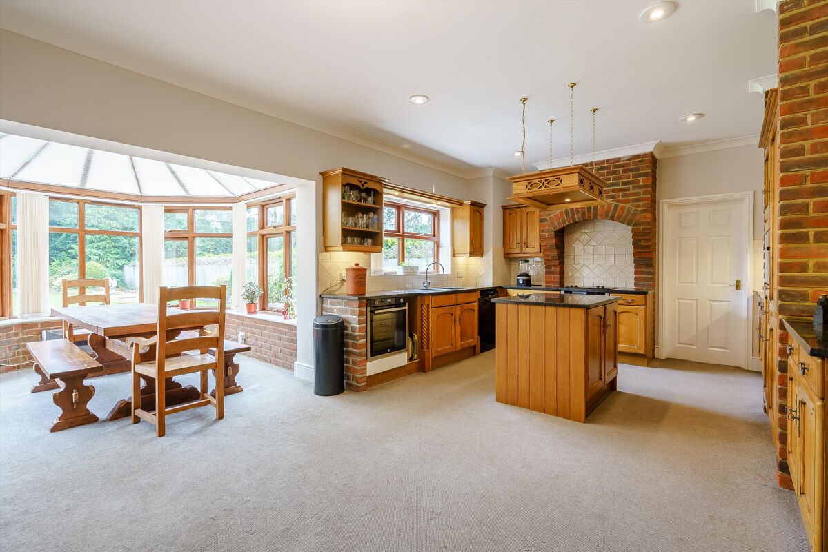 house for sale in Knowle Road, Brockenhurst, Hampshire, SO42, Lymington