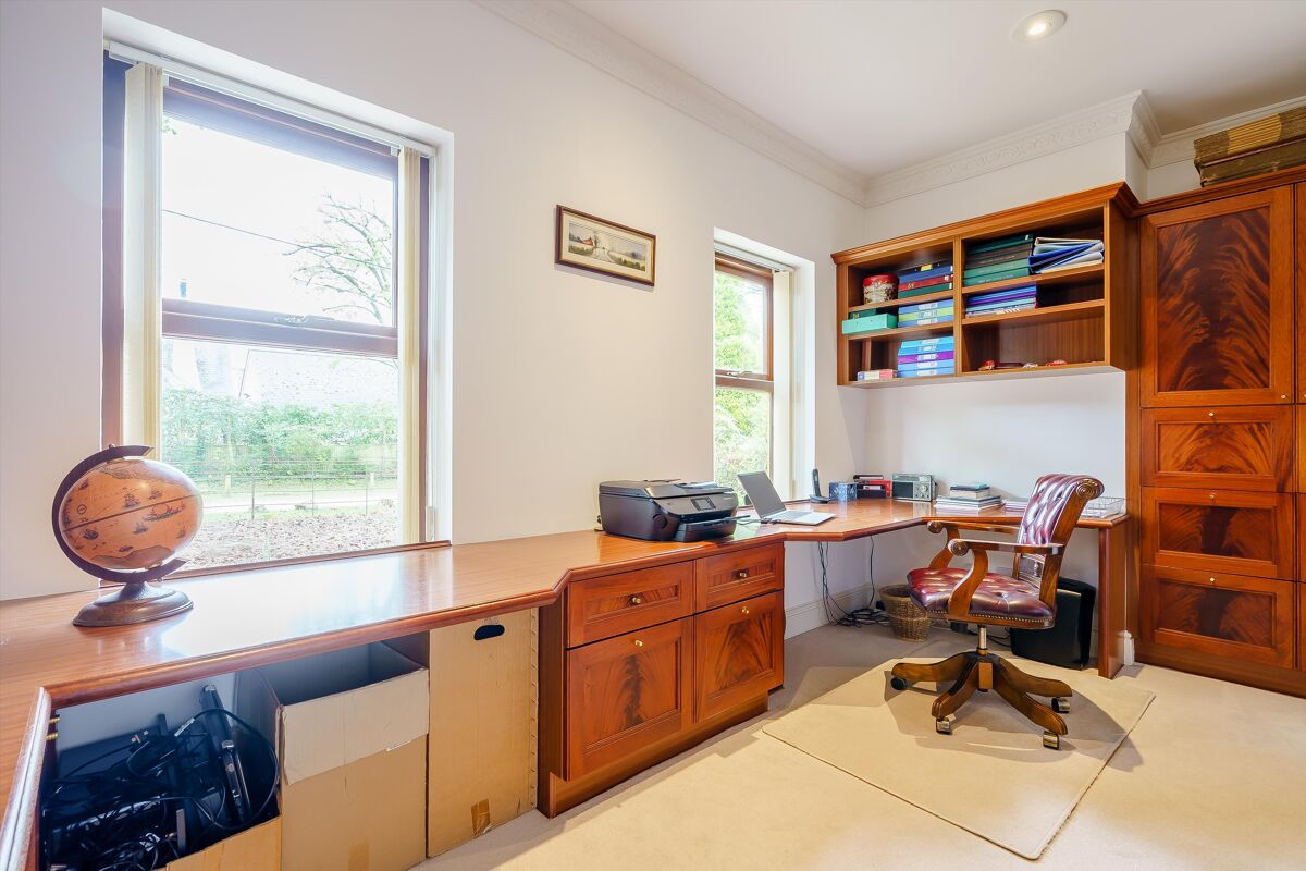 house for sale in Knowle Road, Brockenhurst, Hampshire, SO42, Lymington