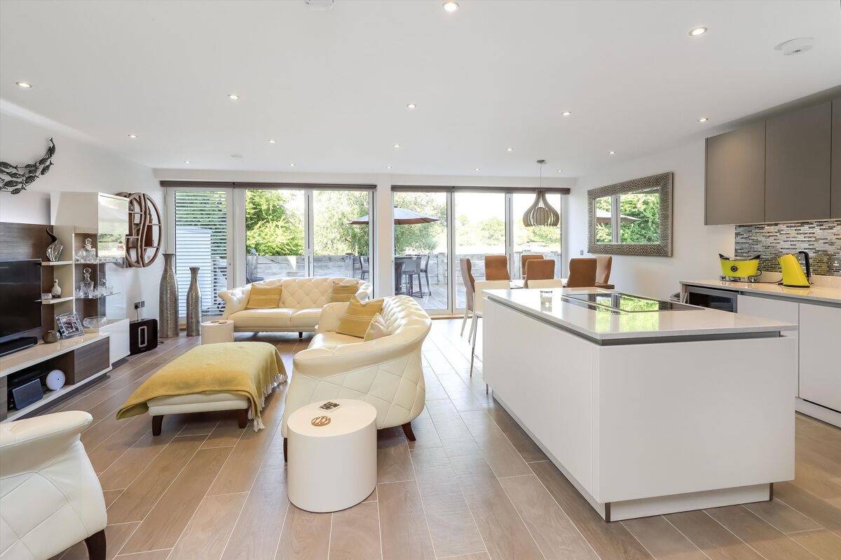 house for sale in River Walk, Lymington, Hampshire, SO41 LYM012289536 Knight Frank