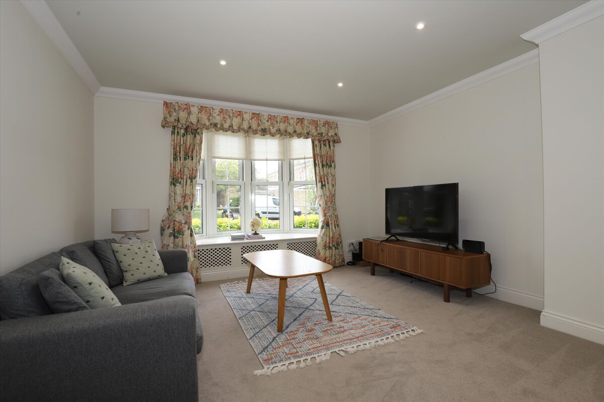 house for sale in Courtenay Place, Lymington, Hampshire, SO41