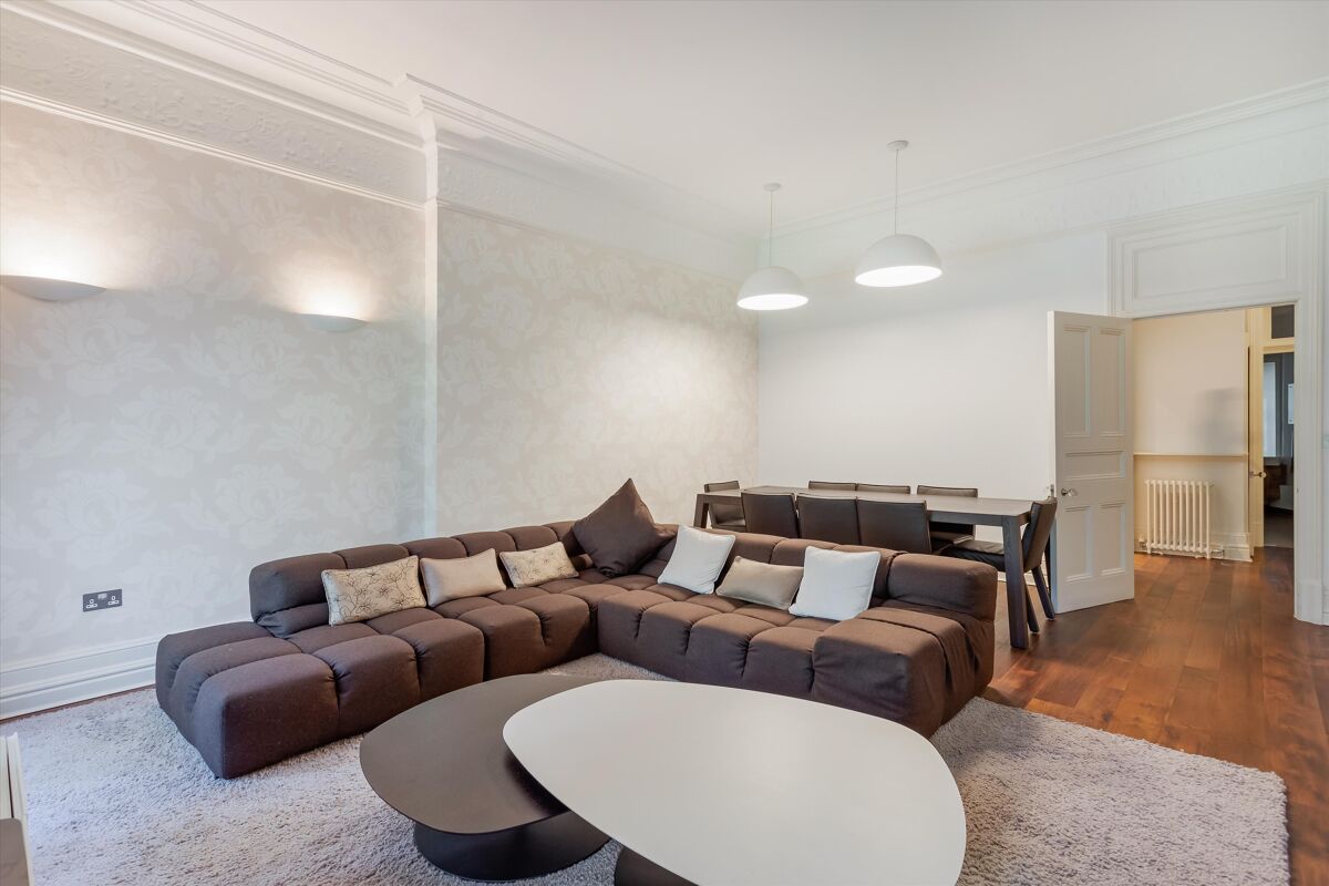 flat to rent in Whitehall Court, London, SW1A MAQ012177832 Knight Frank