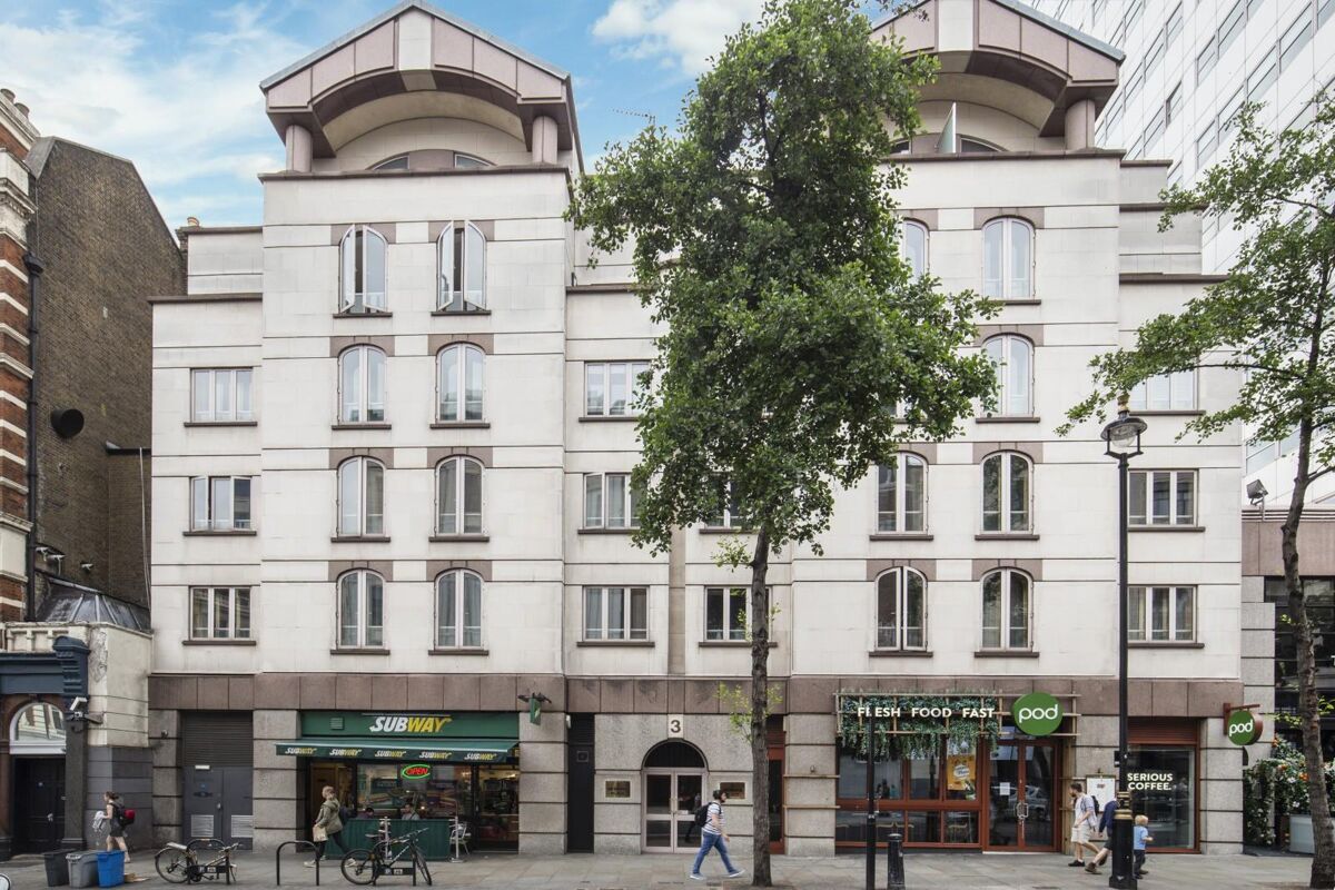 flat to rent in Meridian Place, Upper St Martins Lane, Covent Garden