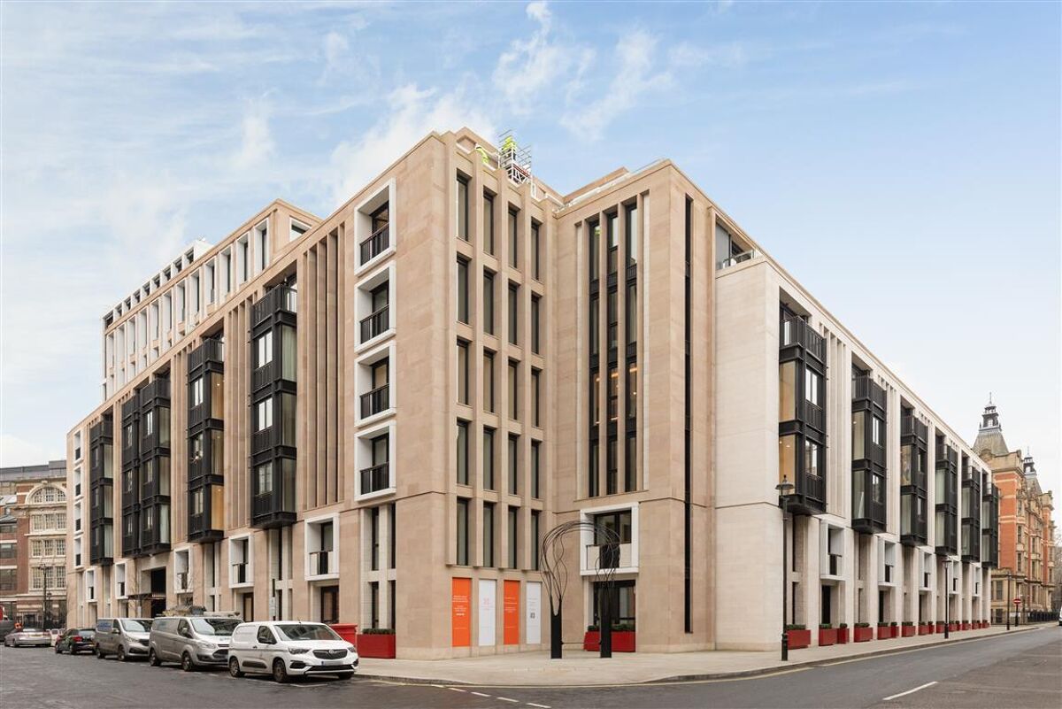 flat to rent in Portugal Street, Holborn, London, WC2A MAQ012374405