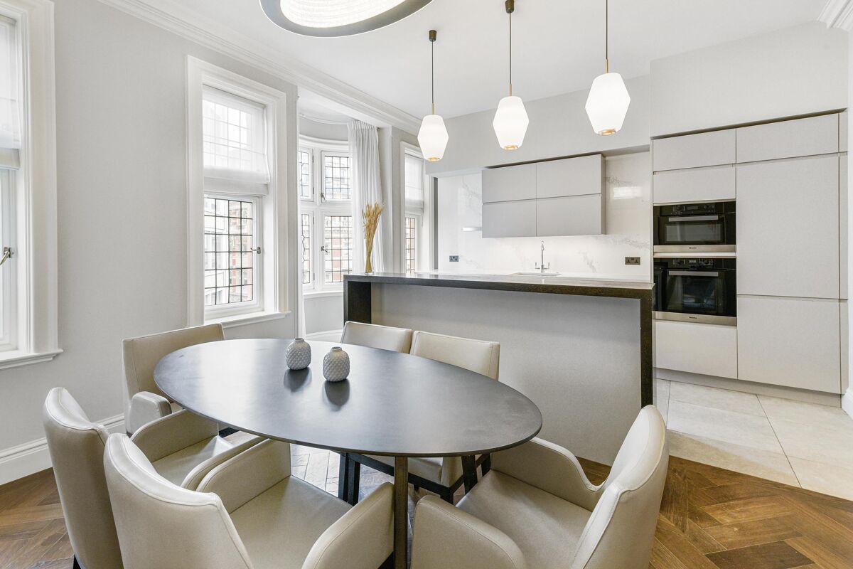 flat to rent in Bury Street, London, SW1Y MAQ012377211 Knight Frank