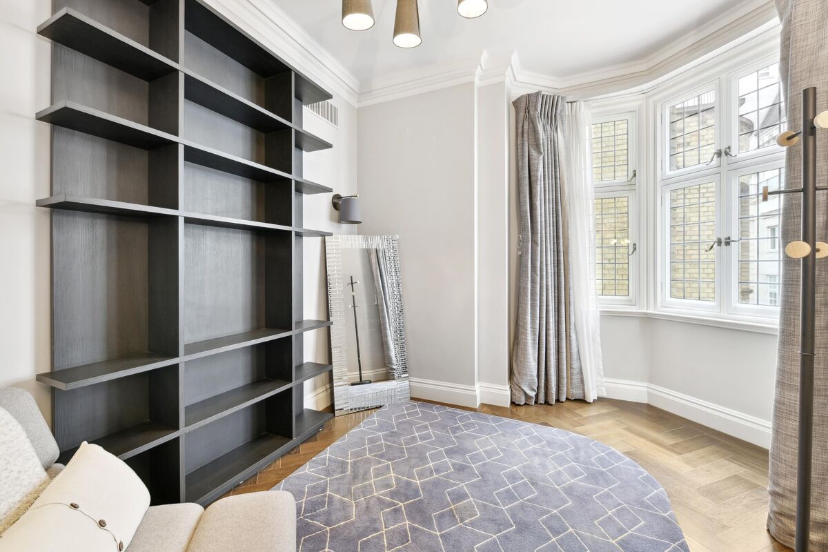 flat to rent in Bury Street, London, SW1Y MAQ012377211 Knight Frank