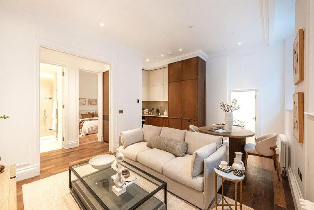 Image of Charles Street, Mayfair, London, W1J