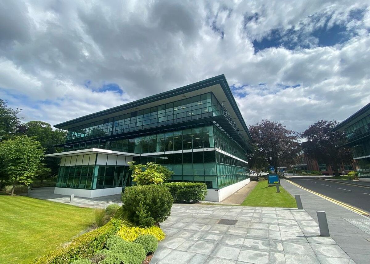 Fully fitted, Grade A workspace in a stunning green environment