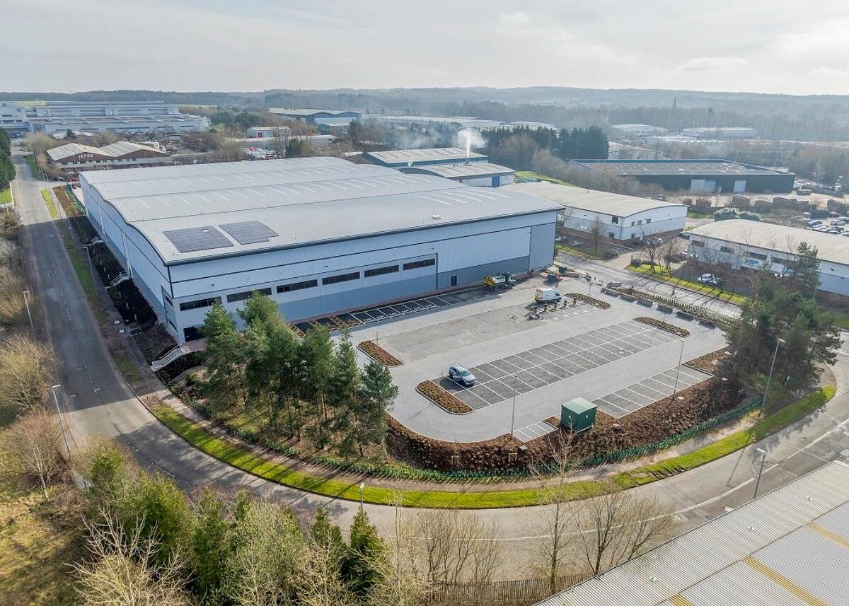 TO LET / FOR SALE New high quality warehouse / distribution facility
Ready for immediate occupation