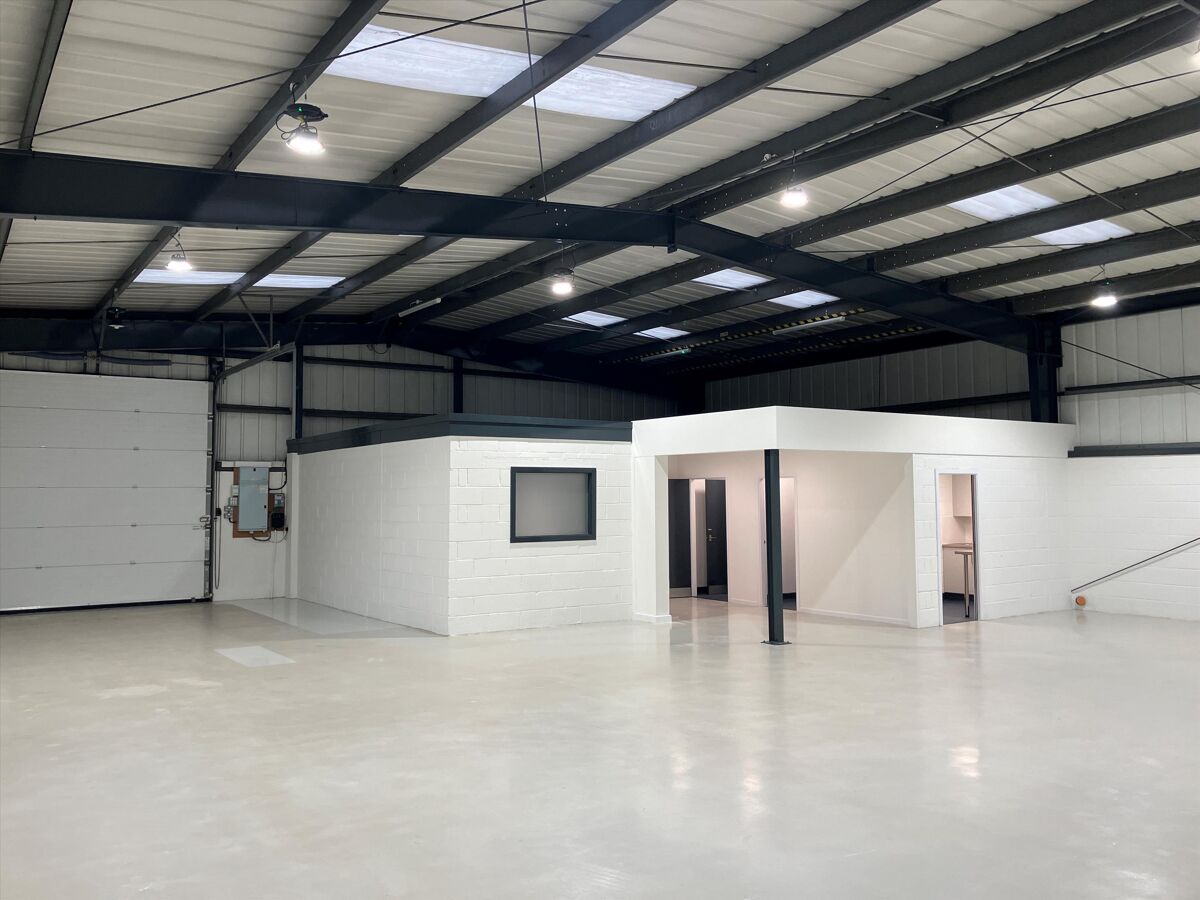 Fully Refurbished Trade Counter / Warehouse Unit To Let