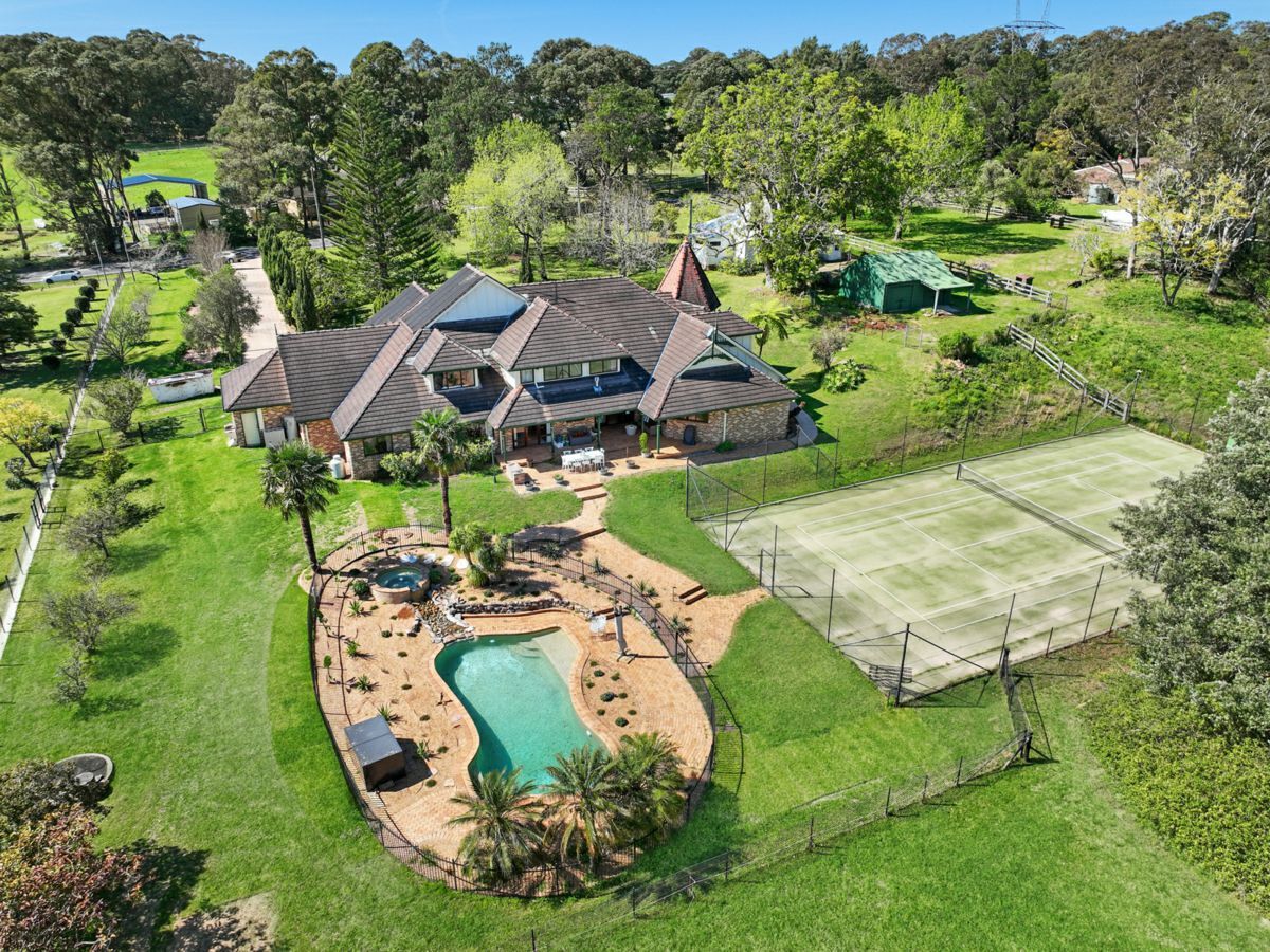 house for sale in 69 Arcadia Road, GALSTON MCG115P5981 Knight Frank