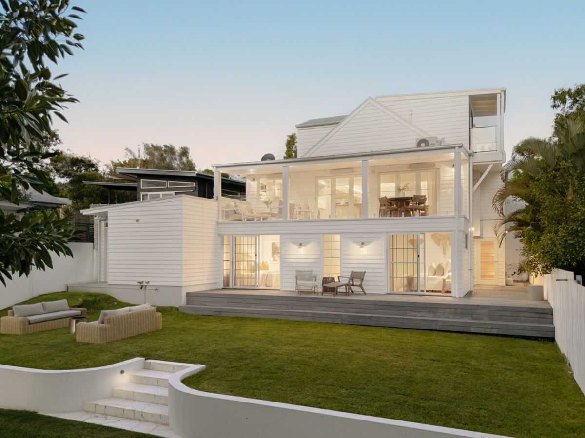 16 Adams Street, SUNSHINE BEACH, Sunshine Beach - Thumbnail 2