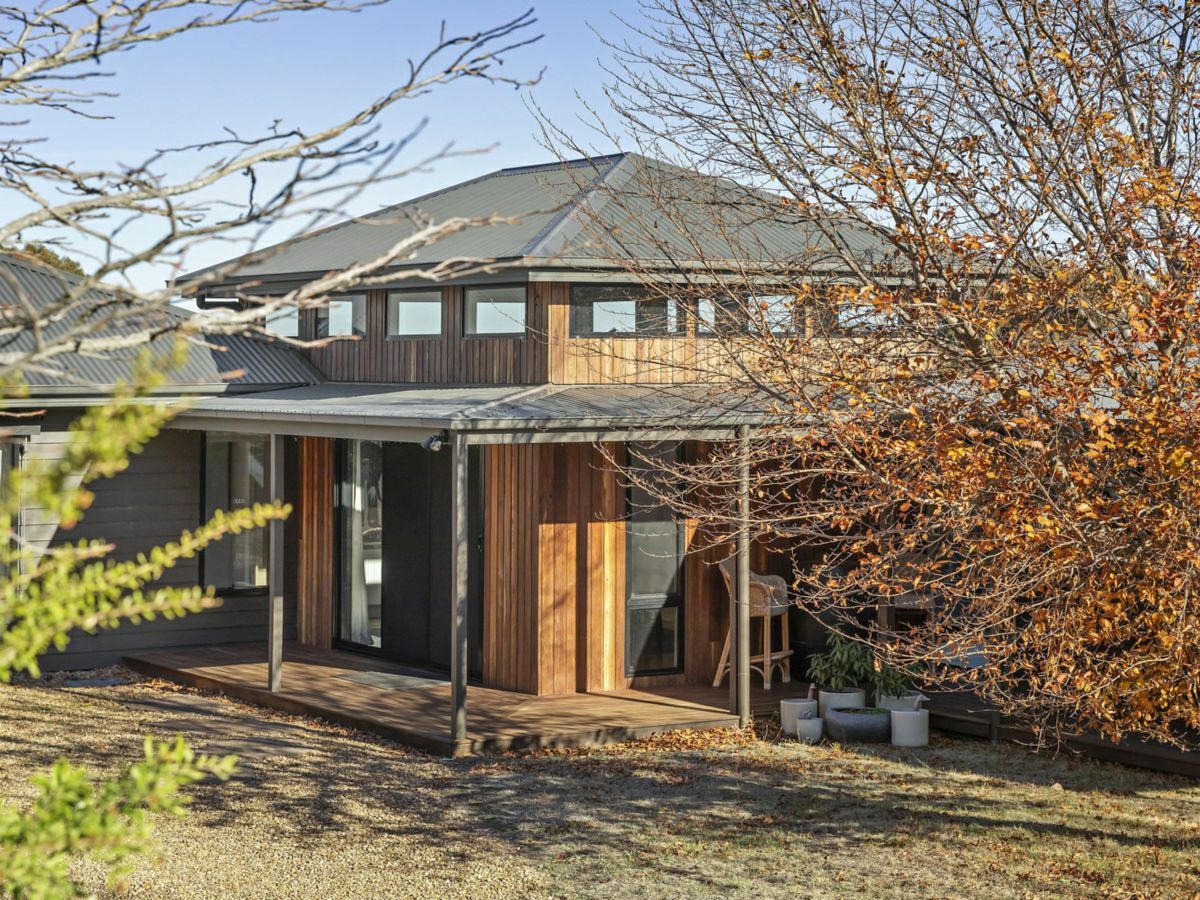 696 Glenroy Road, MERRIJIG, Merrijig - Thumbnail 7