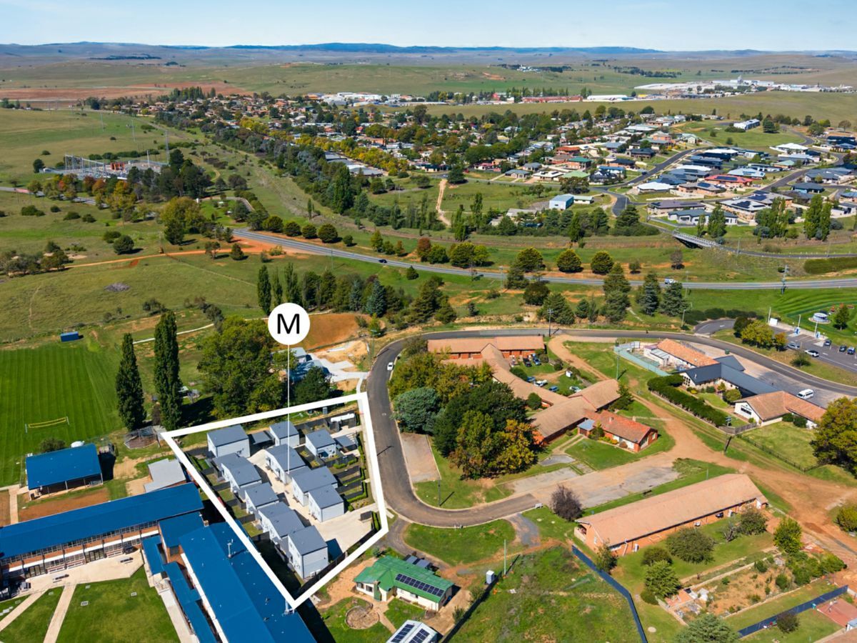 8 Yulin Avenue, COOMA, Cooma - Thumbnail 5