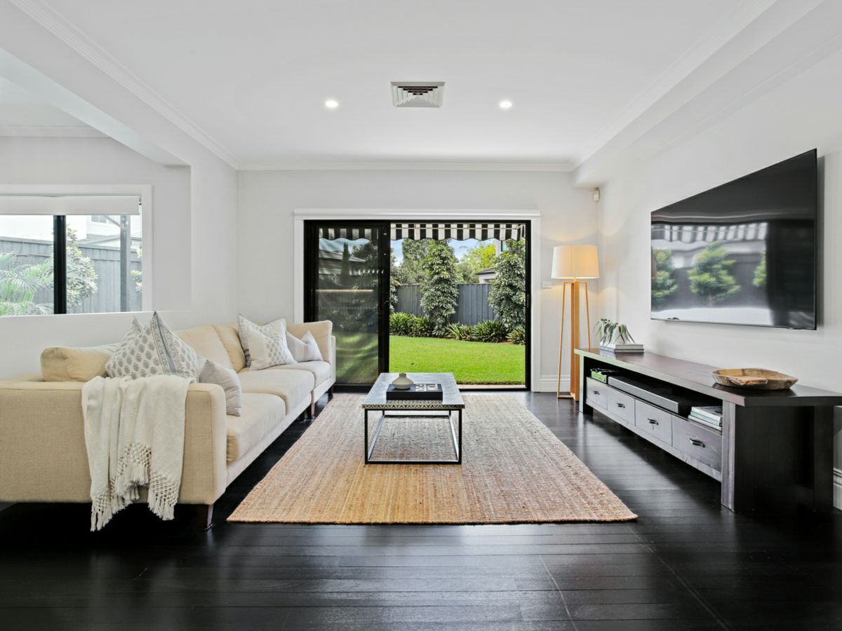 house for sale in 8 Dylan Place, WEST PENNANT HILLS MCG125P41174