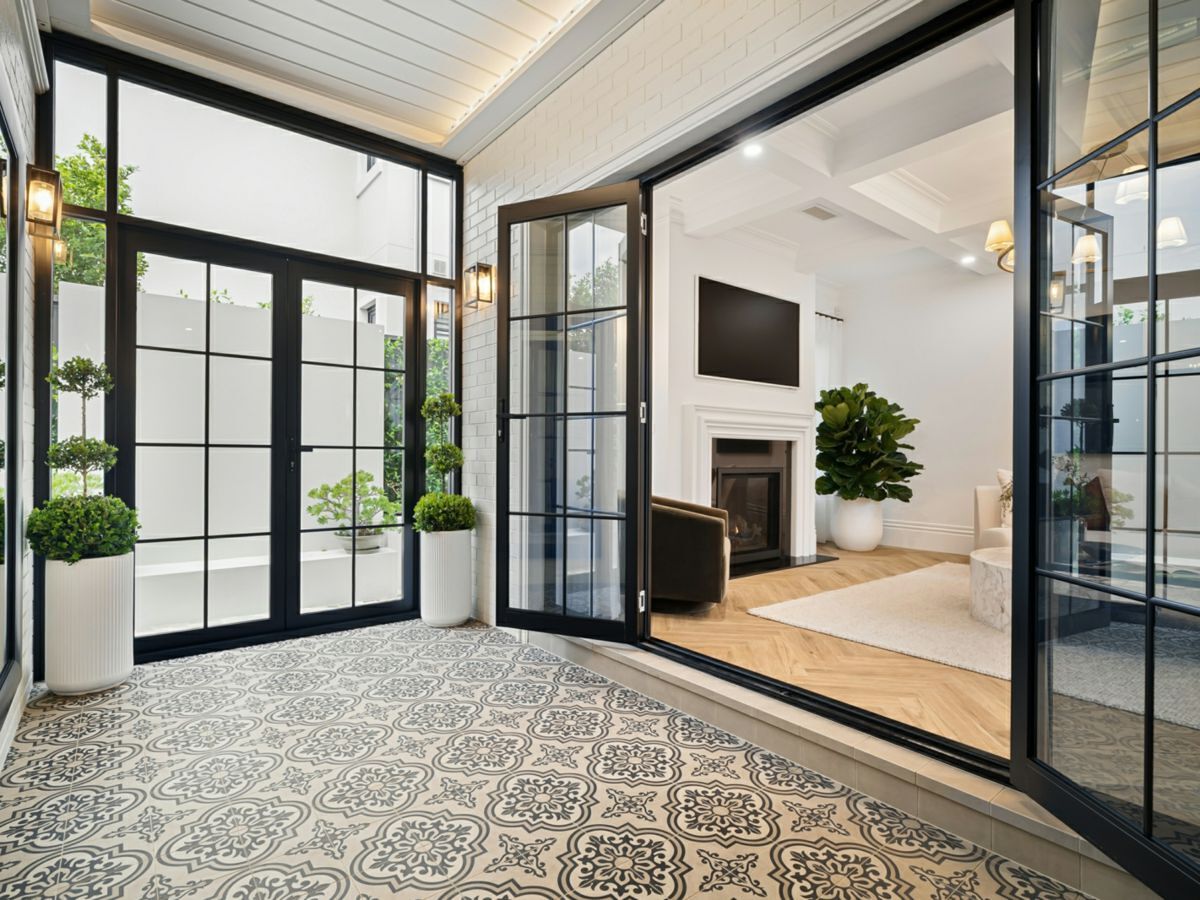 17 Farmhouse Avenue, KELLYVILLE, Kellyville - Thumbnail 4