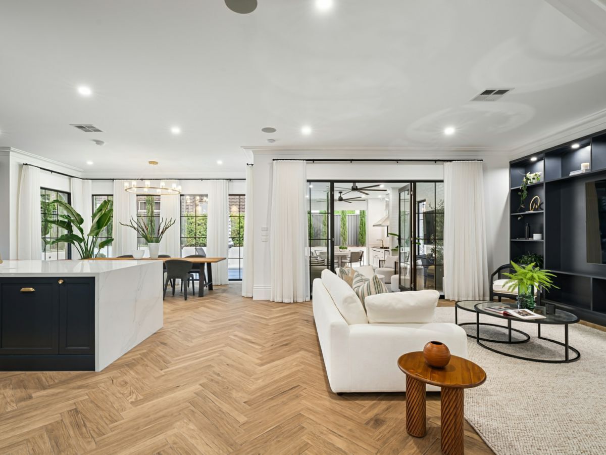 17 Farmhouse Avenue, KELLYVILLE, Kellyville - Thumbnail 7