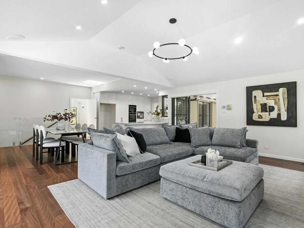 4 Nanette Place, CASTLE HILL, Castle Hill - Thumbnail 5