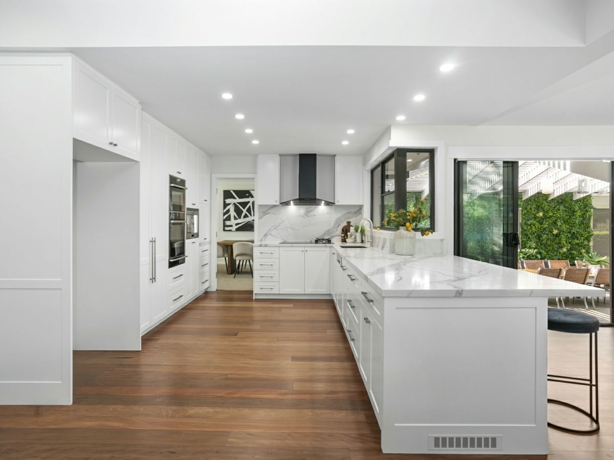 4 Nanette Place, CASTLE HILL, Castle Hill - Thumbnail 4