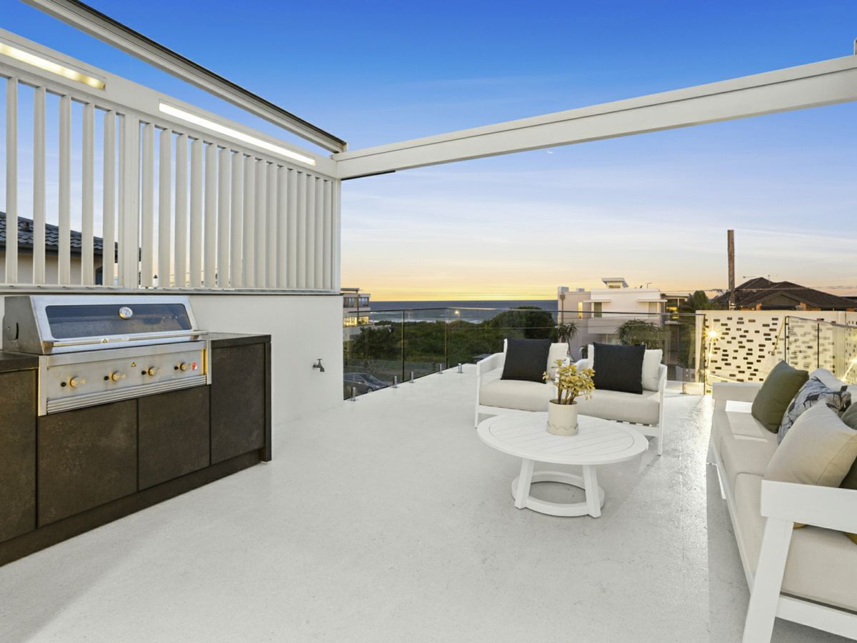 204 Ocean Street, NARRABEEN, Narrabeen - Image 1