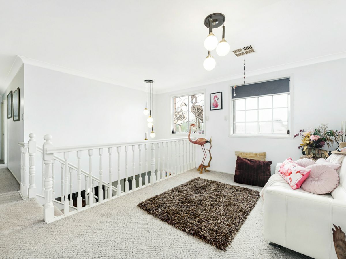 79 Kelvin Park Drive, BRADFIELD, Bringelly - Thumbnail 2