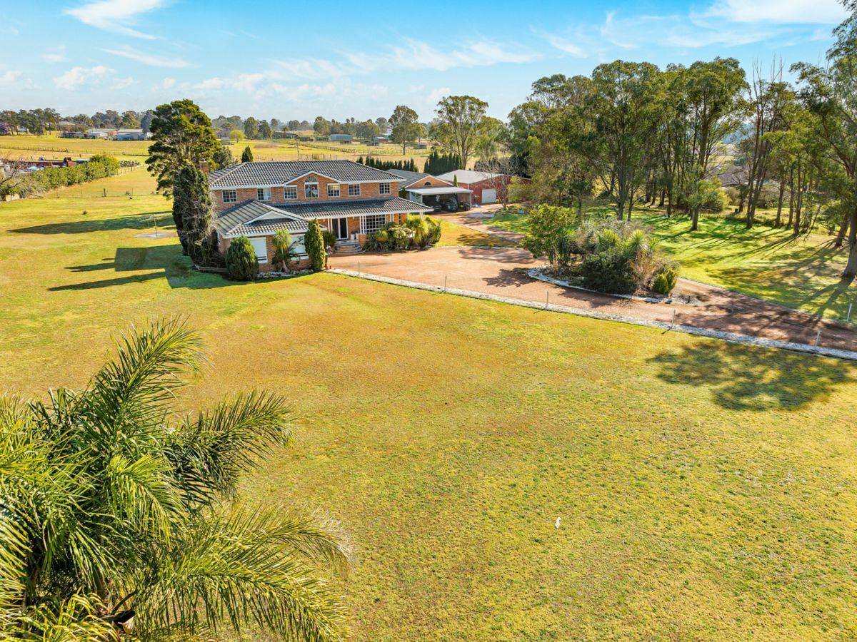 79 Kelvin Park Drive, BRADFIELD, Bringelly - Thumbnail 5
