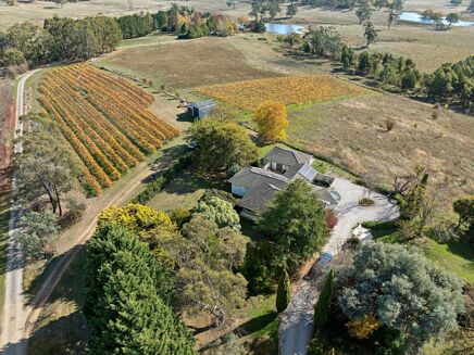 Picture of 4 bedroom agricultural for sale.