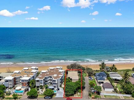 Picture of 4 bedroom house for sale.