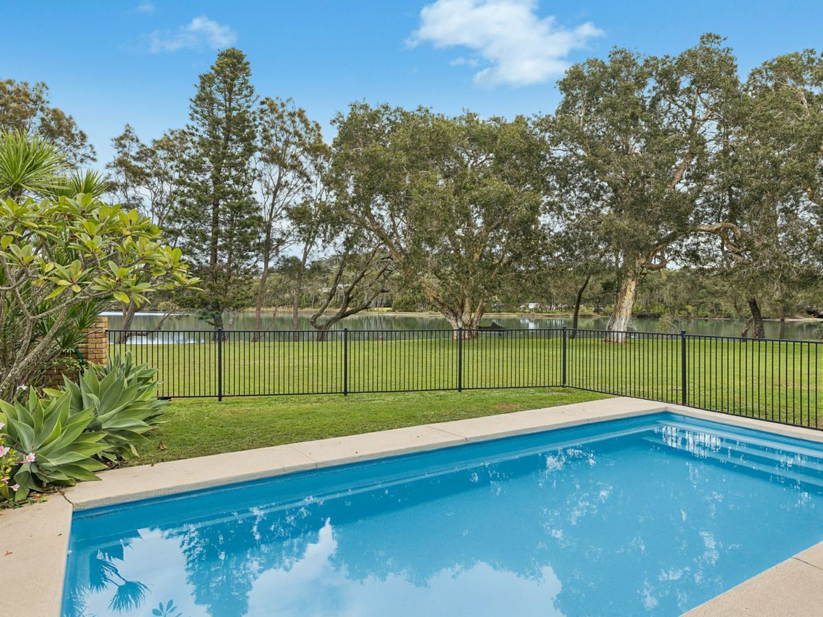 12 Farrand Crescent, TERRIGAL, Terrigal - Thumbnail 2